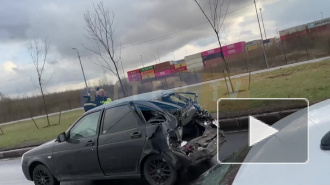 Видео: легковые автомобили серьезно пострадали после ДТП на Софийской