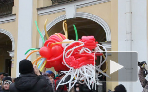 Петербуржцы на Невском встретили китайский Новый год