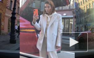 Инстаграм-блогер заявила :"Паркуюсь, где хочу" и заблокировала проезд водителя на Петроградке