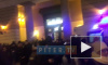 Видео: петербуржцев вывели на улицу из-за ложного сообщения о взрыве около "Владимирской"