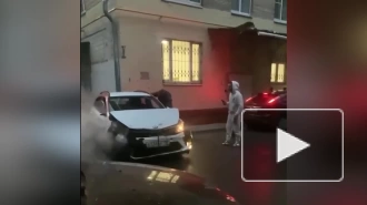 Водитель каршеринга устроил GTA-заезд на парковке в Москве и попал на видео