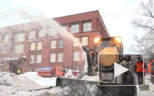 Прокуратура огласила причины плохой уборки снега в Петербурге