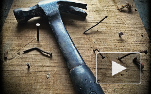 В Пушкине пенсионер избил соседку молотком, а потом попытался зарезать себя