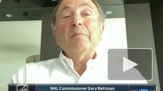 Комиссионер НХЛ Гэри Беттмэн надеется возобновить сезон летом