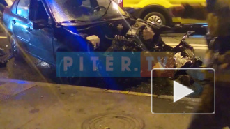 На пересечении Ленинского и Котина столкнулись три автомобиля