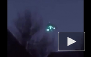 Видео: светящийся НЛО в Якутии ныряет в портал 
