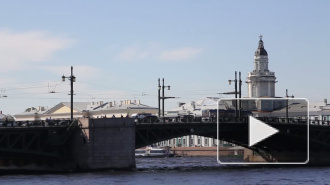 Петербуржцы хотят, чтобы Дворцовый мост стал пешеходным