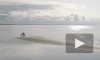 Петербуржец на мотоцикле рассекал просторы Финского залива 
