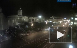 Видео: в центре Петербурге автомобиль врезался в пешеходов