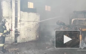 В Красноярском крае потушили пожар в гаражном боксе