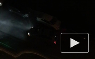 Очевидцы засняли нетрезвую водительницу, протаранившую несколько автомобилей