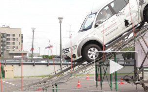 РОЛЬФ Витебский провел большой оff-road тест-драйв MITSUBISHI в Петербурге