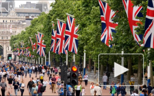 The Sun: Королева Елизавета II отречется от престола ради сына Чарльза