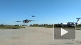 Штурмовик Су-25М1 ВВС Украины пролетел на сверхмалой высоте