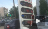 Петербуржец "подкорректировал" цены на бензин бампером своей иномарки