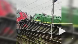 На Малой Балканской два поезда сошли с рельс