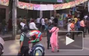 В Бангладеш продолжаются забастовки, вызванные отставкой премьера 