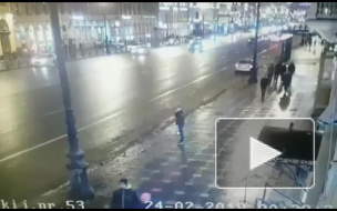 Момент страшной аварии на Невском попал на видео