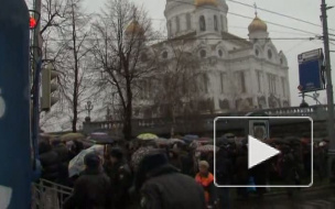 Очередь к частице Пояса Богородицы в московском храме Илии Пророка растет
