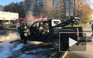 Видео: На Байконурской полностью сгорел автомобиль