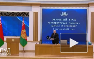 Лукашенко показал первый созданный в Белоруссии компьютер