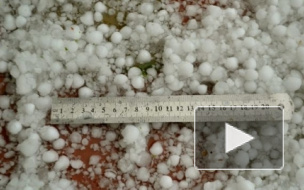 Град в Ставрополе 29.04.2014 сняли на видео: градины размером с яйцо, разбитые стекла, поврежденные машины