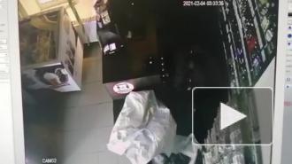 Полиция задержала участников преступной группы, которая по ночам обворовывала магазины с алкоголем и табаком