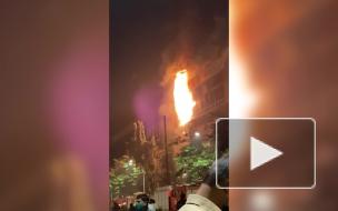 СМИ: в Мумбаи горит крупный торговый центр