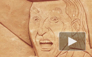 Песчаные скульптуры выдавили с пляжа у Петропавловки "любителей обнаженки"