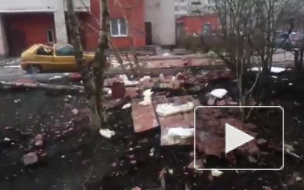 В доме на Солидарности прогремело два хлопка: фото, видео