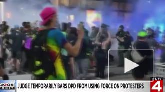 В Детройте полиции запретили использовать дубинки, слезоточивый газ и резиновые пули