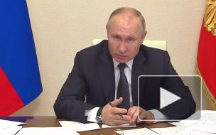 Путин призвал правительство "вытаскивать людей из трущоб"