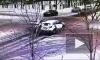 Видео: на перекрестке Морского проспекта и Петроградской улицы столкнулись две иномарки