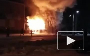 В сети появилось видео пожара в жилом доме Петрозаводска