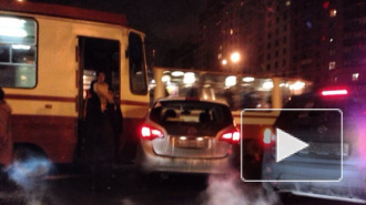 ДТП в Санкт-Петербурге: крупная авария на КАД, женщины столкнули трамвай и легковушку на Ленинском  
