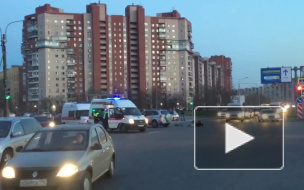 Девушка на Toyota сбила скутериста на Российском проспекте