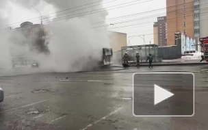 В центре Кирова дотла сгорел пассажирский автобус