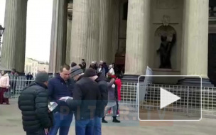 В Казанский собор привезли мощи Иоанна Крестителя. Образовалась огромная очередь