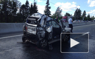 На Московском шоссе фура смяла легковушку в лепешку, водитель и пассажир погибли
