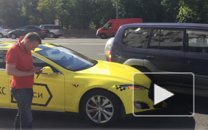 Разбитая в Москве Tesla от "Яндекс.Такси" за 4 млн не успела проработать и месяца