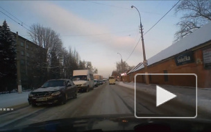 Пешеходам очень повезло.