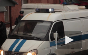 У здания Приморского суда судебные приставы нашли пачку с наркотиками