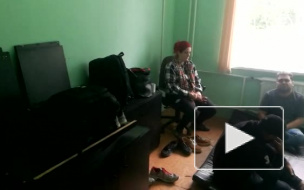 Видео: под Петербургом задержали 6 "туристов" из Ирана на пути к финской границе