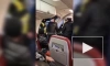 Пьяные россияне обматерили полицейских в самолете и попали на видео