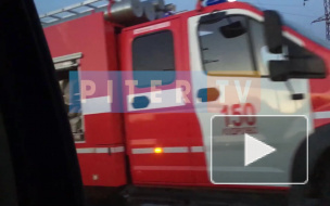 Петербуржцы заметили горящий автобус у "МЕГИ Дыбенко"