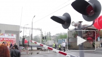 ДТП на железнодорожных переездах шокируют петербуржцев