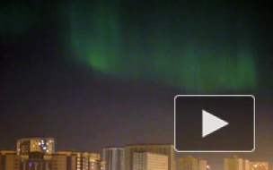 Жители Петербурга 17 марта увидели в небе северное сияние. Соцсети завалили фотографиями
