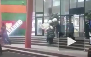 Нелепое видео из Владикавказа: Жених при похищении невесты дважды уронил ее