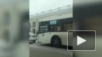 В центре Петербурга вновь появились кордоны полиции и уборочная техника