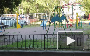 Фанат спорта развратничал с двумя школьницами на стадионе в Московском районе